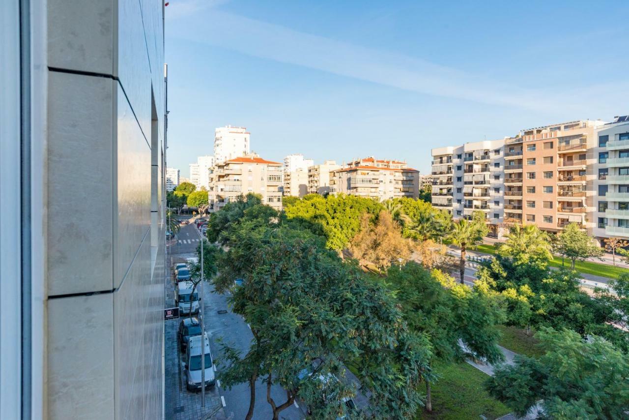 Lu&Cia La Playa Apartment Малага Екстериор снимка